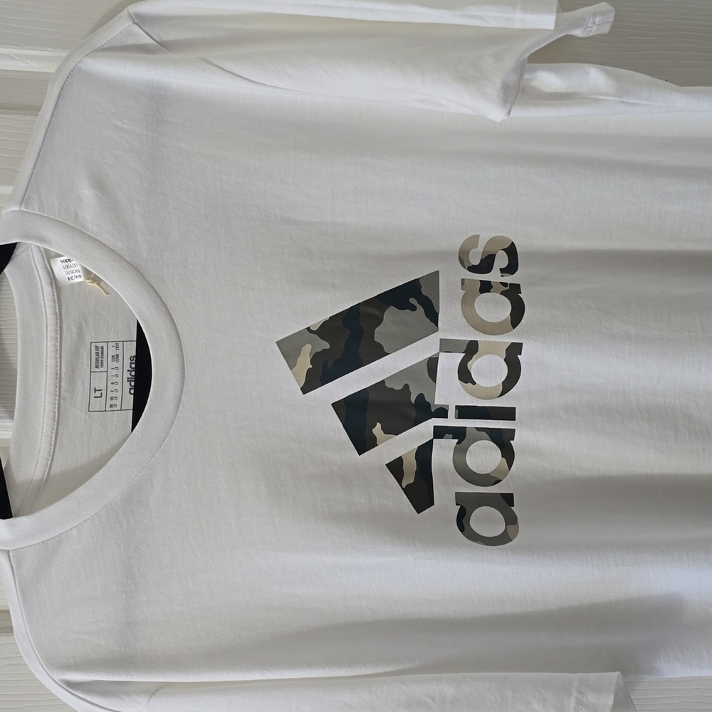 ADIDAS BRAND SIGNATURE MEN'S BIG & TALL WHITE AND GREEN CAMO TEE-SHIRT SIZE LT